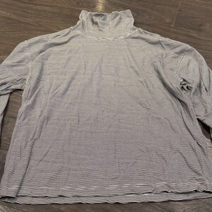 JL plum Striped Black and White Shirt size XL 9:10